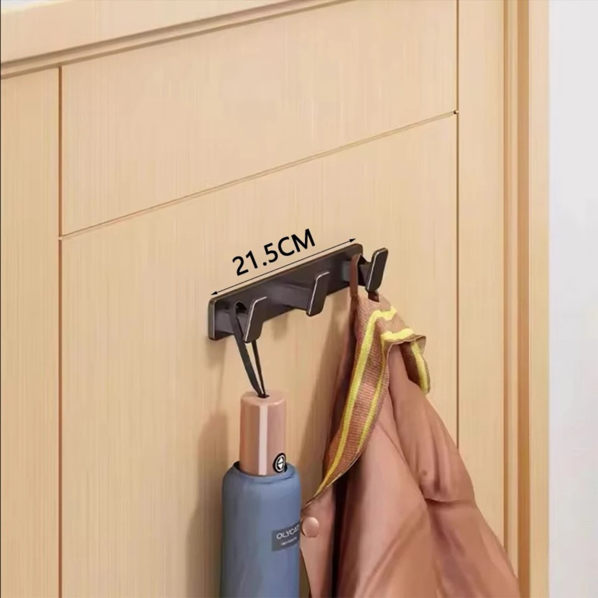 Attache murale Design Noire avec 3 crochet Résistant