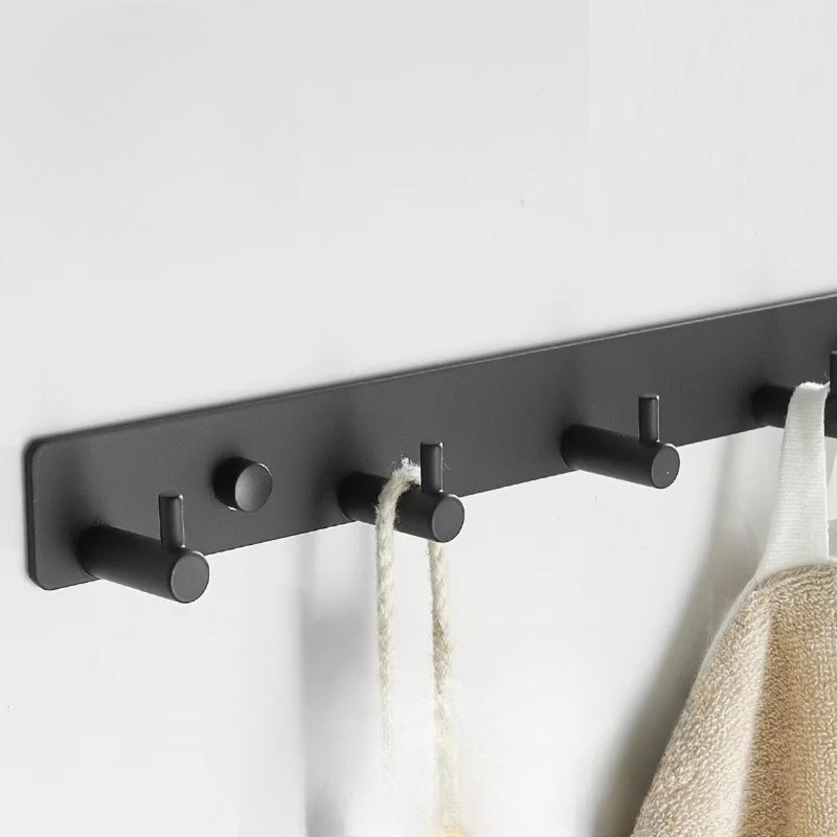 Porte manteau Robuste en Métal avec crochet Noir avec 6 emplacement