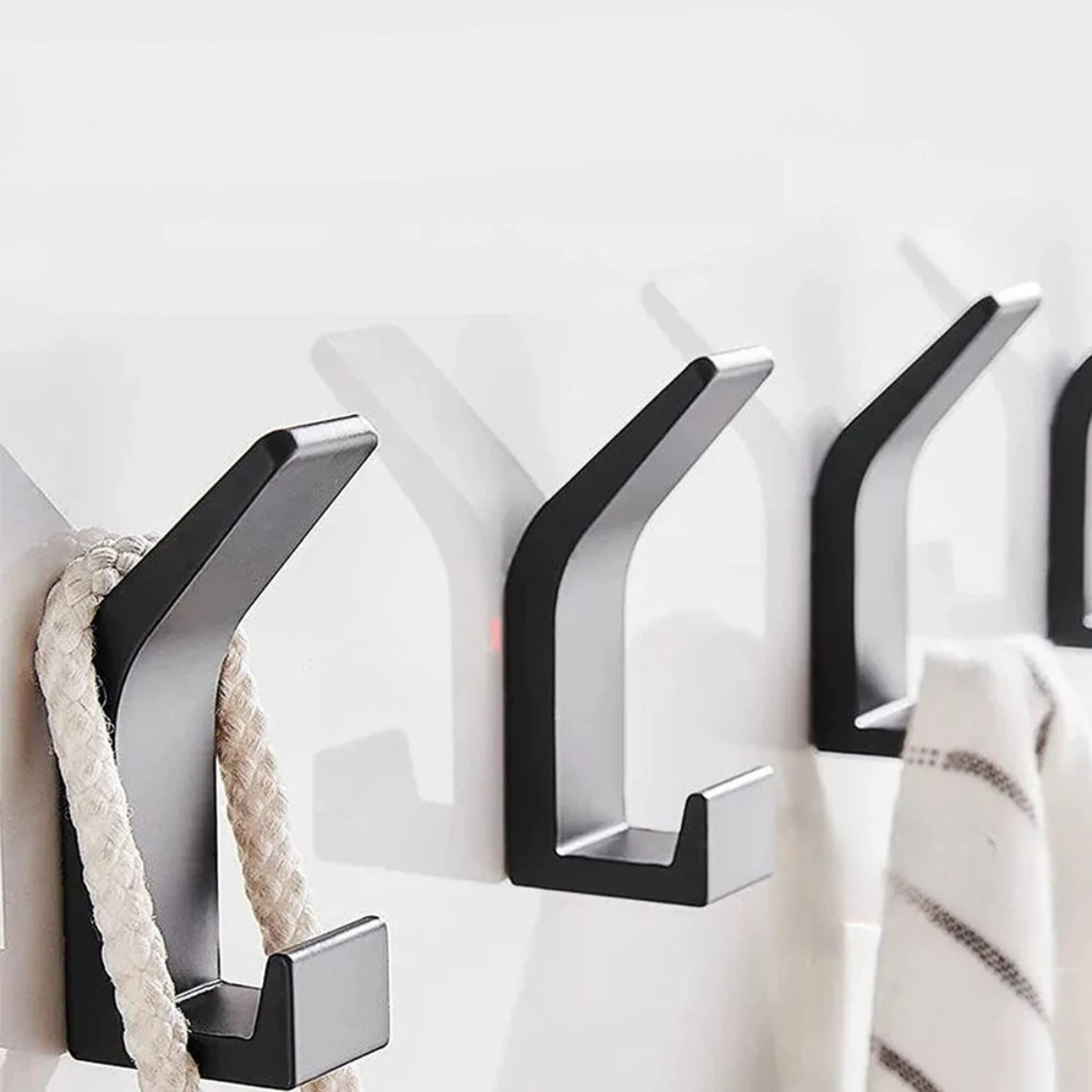 Lot de 5 Attache Mural Noir Mat Simple & Design Résistant a l'Eau et la Rouille en Métal