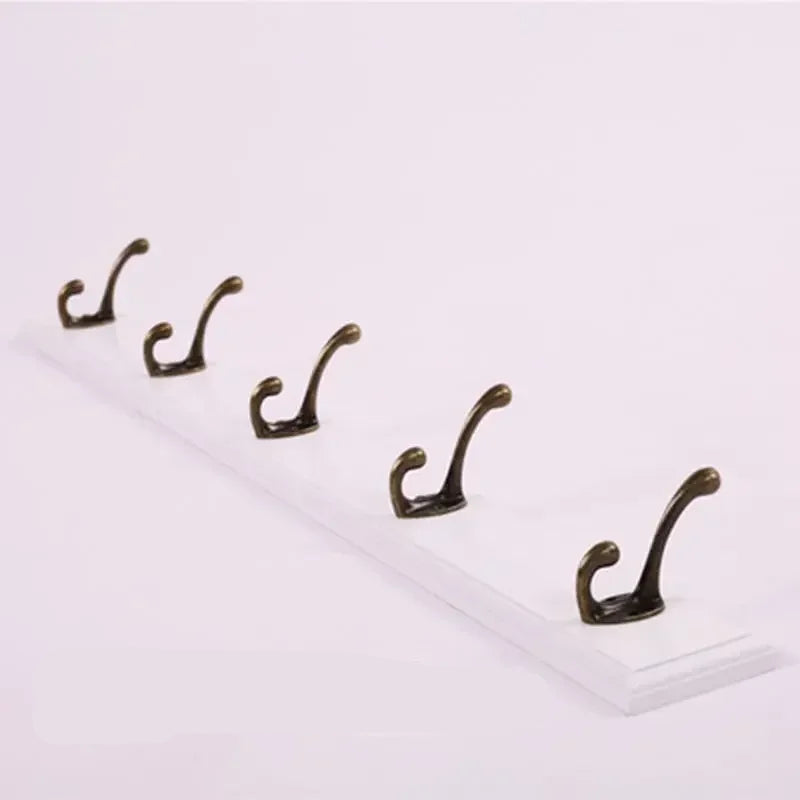 Grand Portant manteau Blanc en Bois Naturel Attache en Cuivre